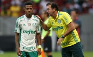 Tchê Tchê critica papel que exercia no Palmeiras: 'Prefiro o estilo de jogo do Cuca'