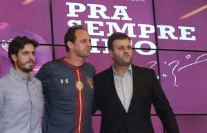 Dirigente do São Paulo banca permanência de Rogério Ceni
