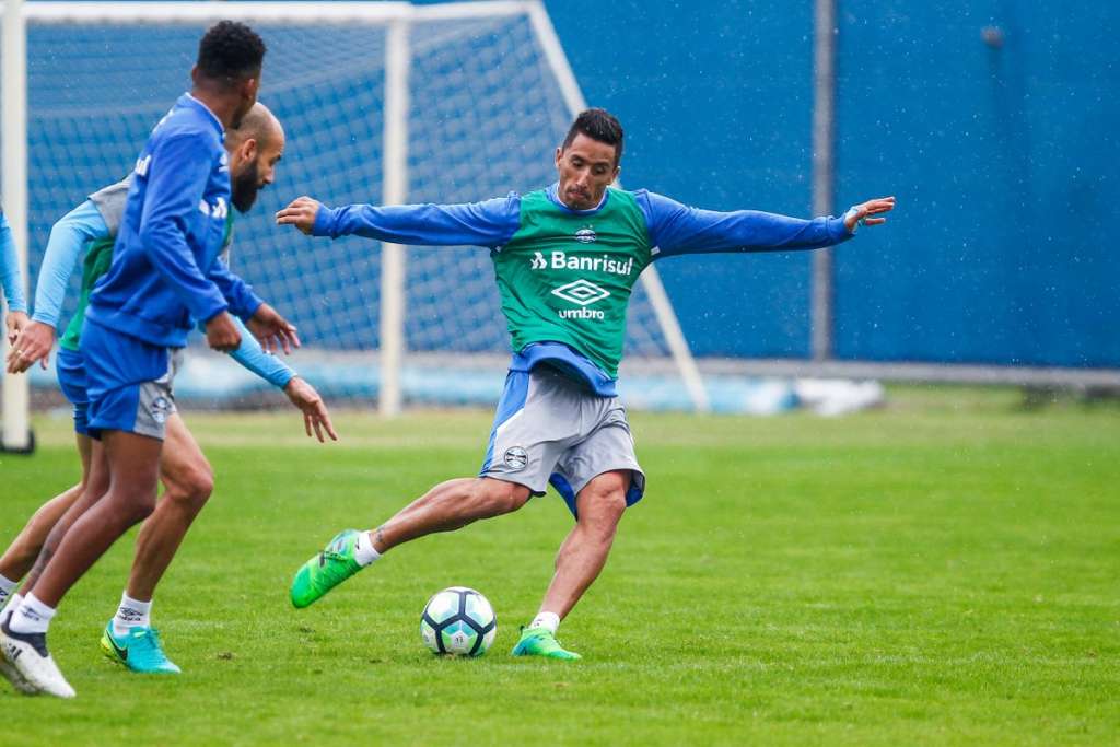Com Barrios em treino, Renato Gaúcho faz mistério antes da estreia do Grêmio