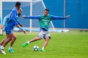 Com Barrios em treino, Renato Gaúcho faz mistério antes da estreia do Grêmio