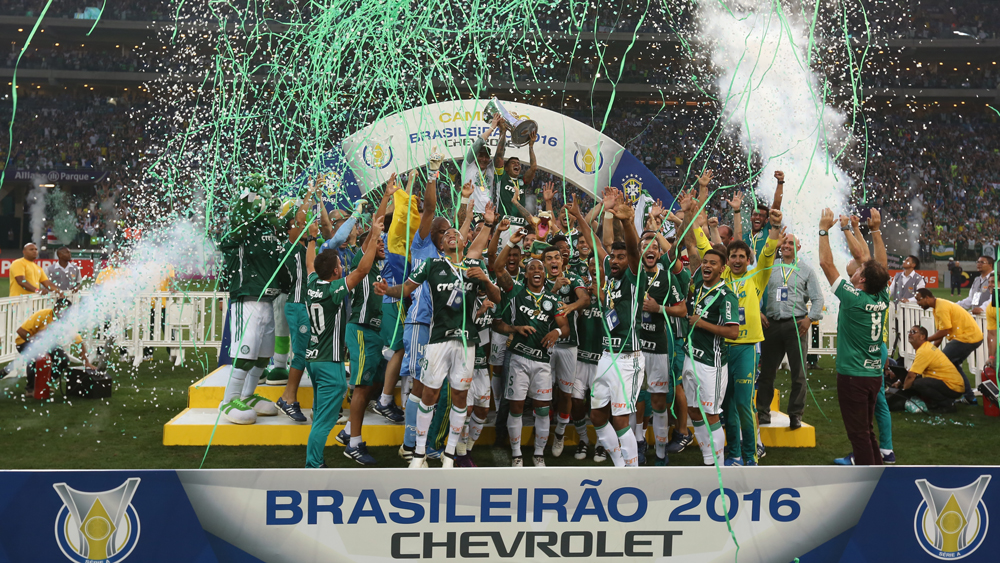 Atual campeão, Palmeiras recebe o Vasco