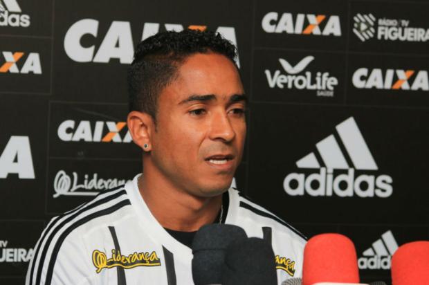 Jorge Henrique é a esperança do Figueirense