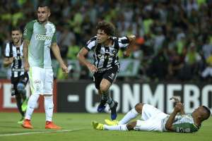 Camilo treina e deve reforçar o Botafogo na estreia do Campeonato Brasileiro