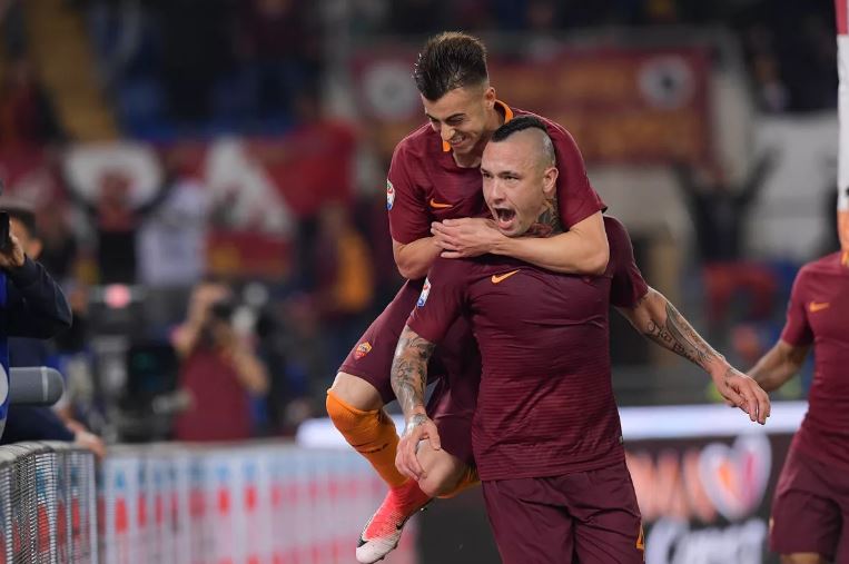 Roma bate a Juventus de virada e mantém vivo o sonho do título Italiano