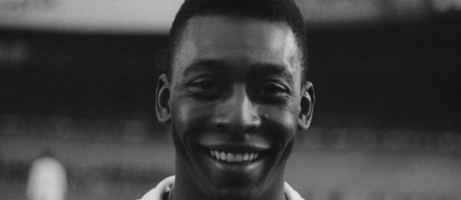 Para surpresa geral, Pelé não é o único jogador no mundo a superar a barreira dos 1.000 gols - Foto: Santos FC / Arquivo