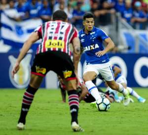 Ambientado, Lucas Romero diz que não pensa em sair do Cruzeiro