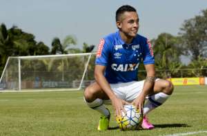 Rafinha quer esquecer insucessos recentes para não prejudicar ano do Cruzeiro
