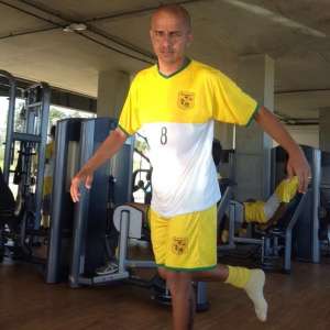 Líder em campo, volante Maycon Paulista espera nova oportunidade