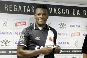 Paulão minimiza momento ruim e exalta grandeza do Vasco em apresentação no clube