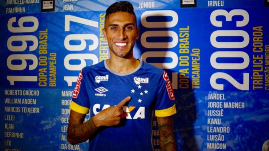 Rafael Marques foi apresentado oficialmente como jogador do Cruzeiro
