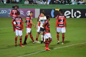 Atlético-GO x Flamengo - É o 'treino de luxo' no Brasileirão