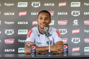 Com desgaste muscular, Robinho desfalca o Atlético-MG diante do Fluminense