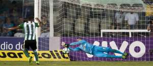 BRASILEIRÃO: Flamengo e Santos vencem primeira; Palmeiras tropeça em Chapecó
