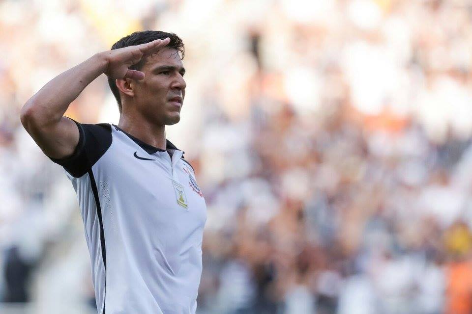 Corinthians confirma lesão leve de Balbuena na coxa direita