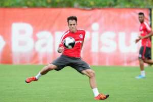 Bahia negocia a contratação de Gustavo Ferrareis, meia do Internacional