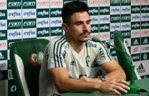 Willian revela incentivos e pede paciência ao 'concorrente' Borja no Palmeiras