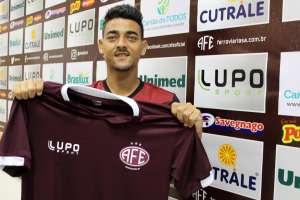 Copa Paulista: Ferroviária apresenta o nono reforço para o campeonato