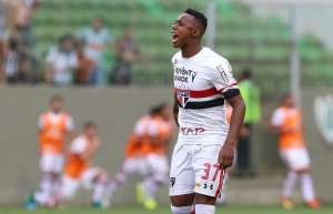 Sem espaço no São Paulo, Wellington é emprestado ao Vasco