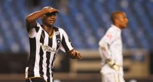 Cruzeiro cede Marcos Vinícius para contratar atacante polêmico do Botafogo