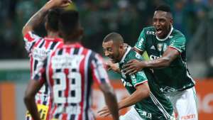 Após três eliminações, São Paulo tenta barrar Palmeiras e ter mais tranquilidade no ano