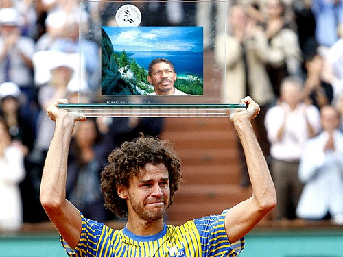 Tênis: Duas décadas depois do 1º título, Roland Garros ainda se rende a Guga Kuerten