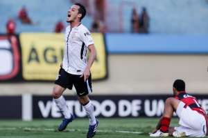 Fábio Carille aposta que Corinthians vai brigar por 'coisas grandes'