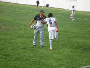 Ex-preparador físico da Ponte Preta, Luís Paulo Bustamante quer voltar logo a trabalhar