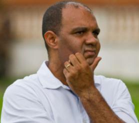 Ferreira fez contrato por 12 meses