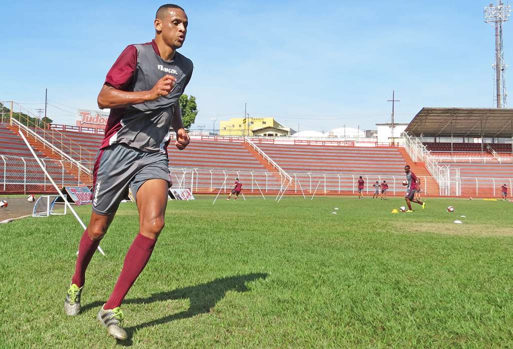 Deda tem carreira dedicada praticamente à elite do futebol paulista e brasileiro - Foto: Bruno Freitas / Noroeste