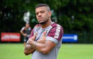 Clube holândes pode tirar lateral esquerdo do São Paulo por R$ 29 milhões
