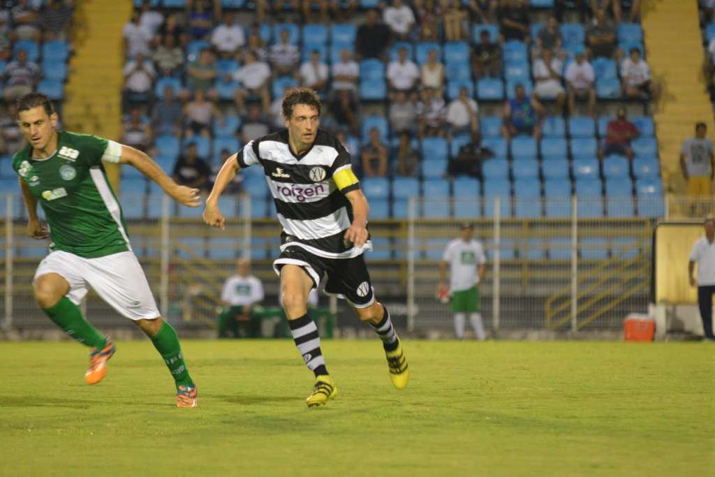 Com término de contrato, volante Clayton deixa o XV de Piracicaba (Foto: Michel Lambstein)