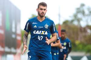 Flamengo rejeita proposta, mas Ponte ainda sonha com Felipe Vizeu