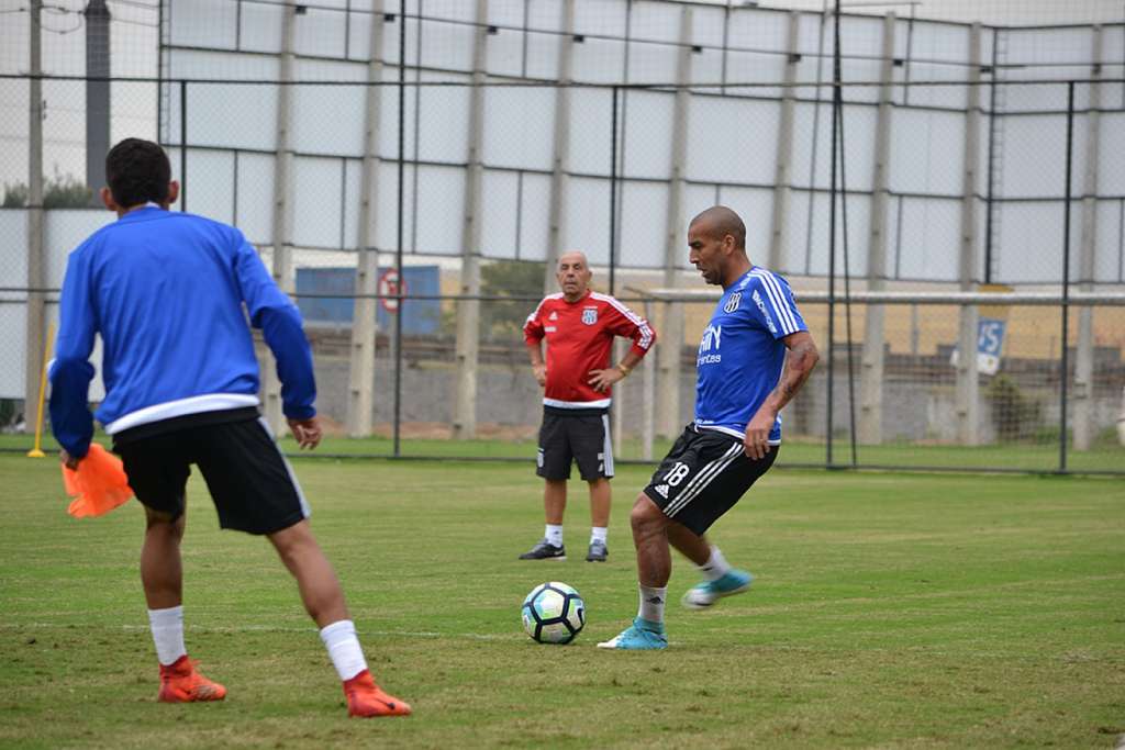 Emerson Sheik deve ser relacionado na Ponte Preta pela primeira vez neste domingo - Raul Sauan/PontePress