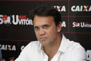Petkovic assume diretoria do Vitória e deve anunciar técnico na próxima semana