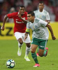 Dudu e Guerra devem desfalcar Palmeiras neste domingo contra Atlético-MG