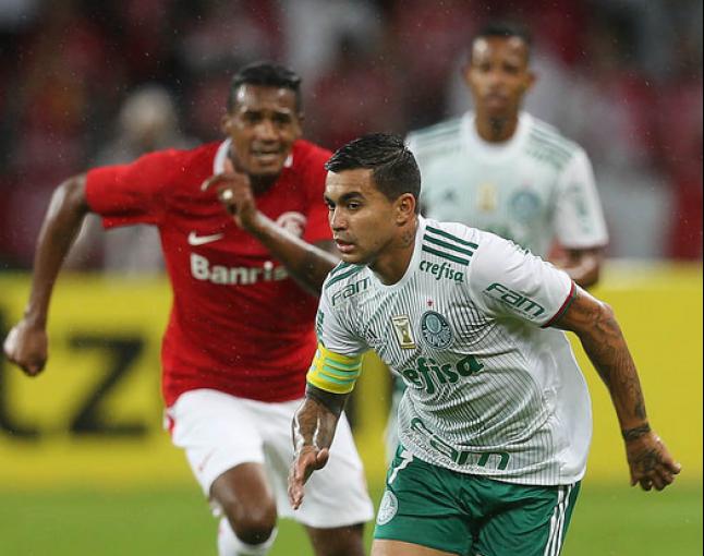 Dudu sentiu uma lesão durante duelo contra o Inter