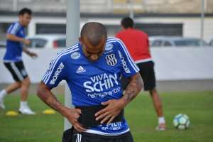 Gilson Kleina exalta elenco e pede concentração altíssima da Ponte contra São Paulo