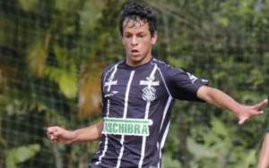Vitória acerta com volante Yago, do Figueirense