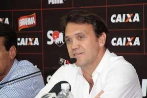 Na 'despedida' de Petkovic, Vitória promove mudanças para surpreender o Flu