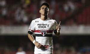 Após derrota do São Paulo, atacante Luiz Araújo admite negociação com o Lille