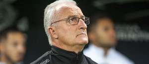 Dorival diz ter orgulho do trabalho no Santos e agradece jogadores após demissão