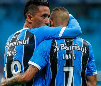 Lucas Barrios e Luan marcaram os gols do Grêmio