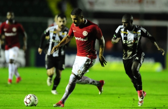 O Figueirense foi melhor na partida, mas o Internacional mostrou mais eficiência