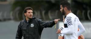 Elano garante que não vai improvisar em sua 'estreia' pelo Santos