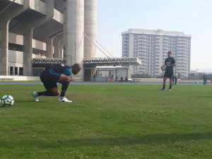 Com retorno do meia argentino Montillo, Botafogo quer voltar a vencer