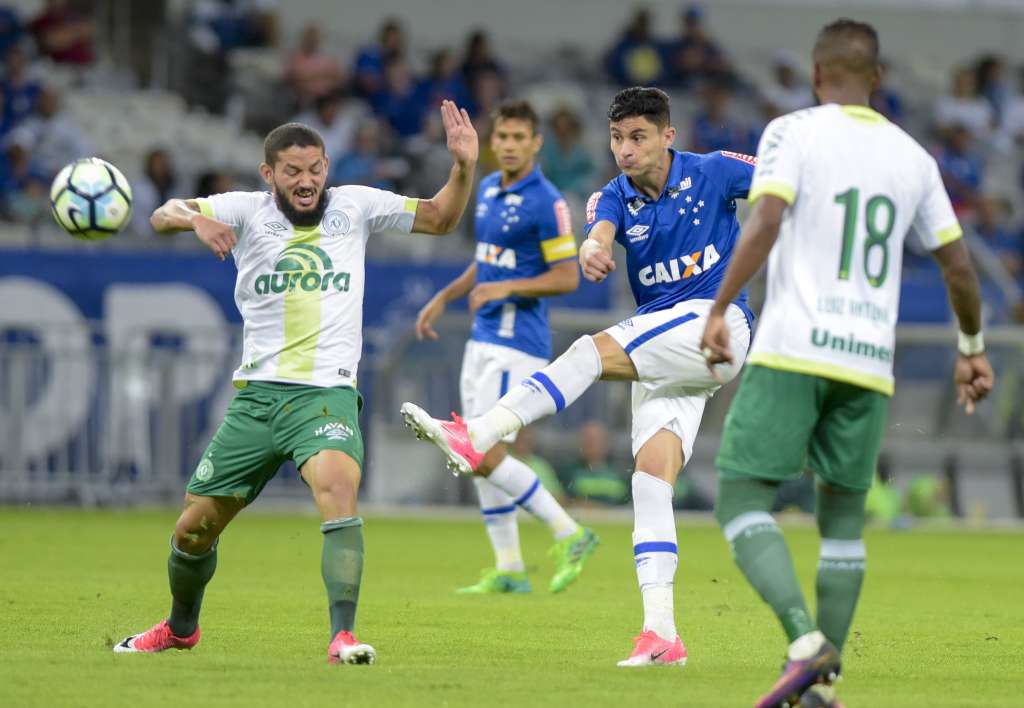 Chapecoense venceu o Cruzeiro por 2 a 0, em Belo Horizonte