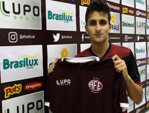 Copa Paulista: Com passagens por Manchester City e Porto, meia Elvis volta à Ferroviária