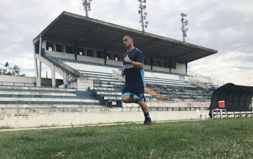 Chuck é o novo reforço do Taubaté