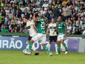 Após quarto jogo seguido sem gols, Cuca cobra Palmeiras mais eficiente