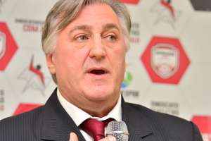 Sindicato de Atletas emite centésimo certificado de monitor em 2017